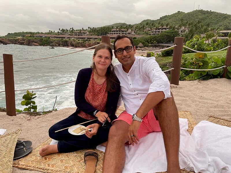 amanda-and-syed-punta-mita-dinner - Syed Balkhi Punta Mita Dinner photo with Amanda