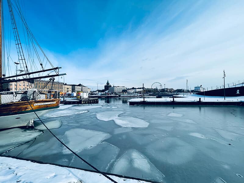 The water is frozen - Solomon was shocked - Syed Balkhi The water is frozen - Solomon was shocked