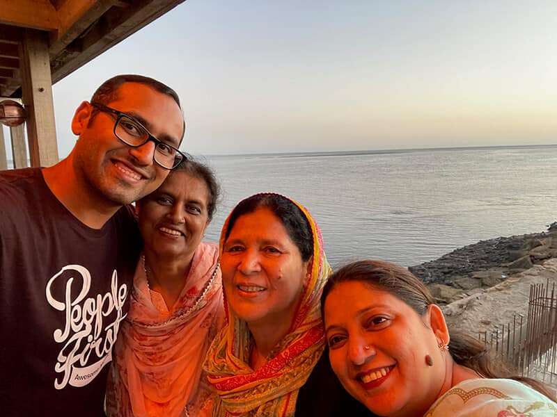 With my mom and aunts - Syed Balkhi With my mom and aunts