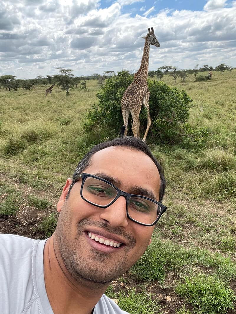 Syed selfie with a Giraffe - Syed Balkhi Syed selfie with a Giraffe