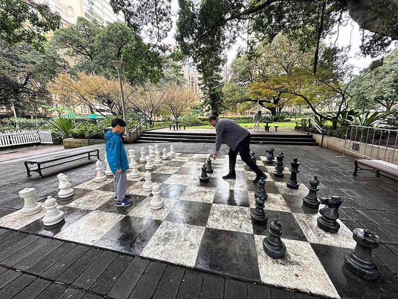 Playing chess with Solomon in Sydney - Syed Balkhi Playing chess with Solomon in Sydney