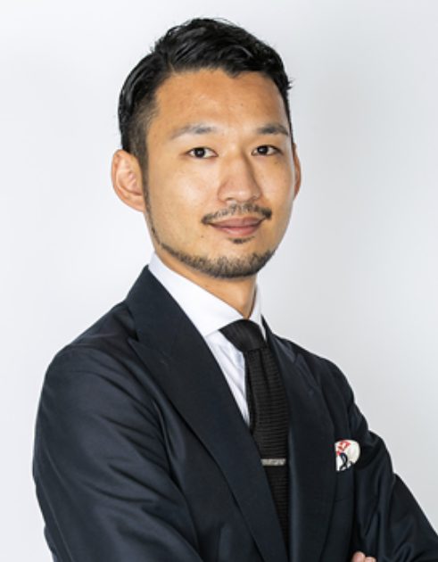 マテリアルグループ株式会社 代表取締役社長 青崎 曹