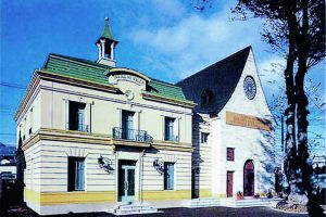 日本シャンソン館