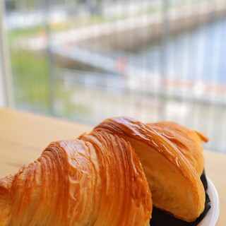 ゼブラ コーヒーアンドクロワッサン_0