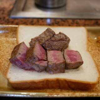 鉄板焼ステーキ 一ッ葉ミヤチク_0