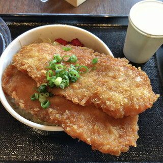 森のカフェ&ダイニング_0