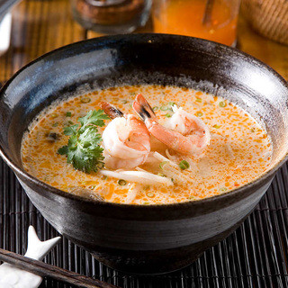 タイ屋台料理&ヌードル オシャ_1