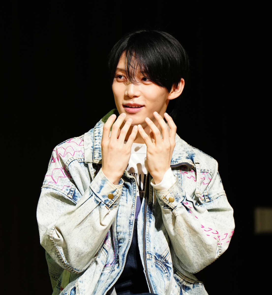 ジュニア黒田光輝「国民の弟」への第一歩!?伊野尾慧からの鋭いツッコミに会場爆笑