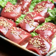 【要予約】生コンビ(レバー+ハツ)は前日予約でお願い致します。当日来店時注文は捌きに時間が掛かる為提供が遅くなります。