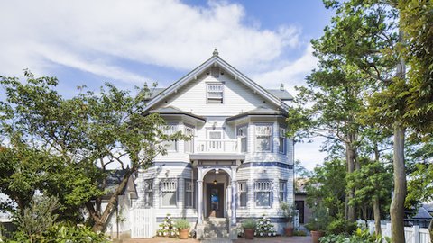 明治の余韻。日本の偉人たちに愛された「大磯別荘街」を訪ねて 明治の余韻。日本の偉人たちに愛された「大磯別荘街」を訪ねて