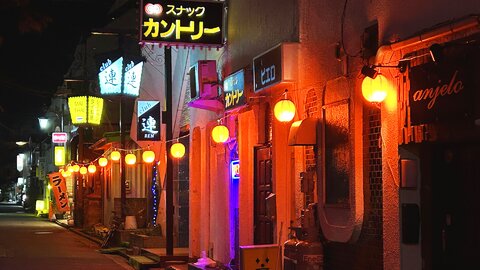 Z世代にひそかに人気…ネオンが映える昭和な温泉街「戸倉上山田温泉」をぶらり旅 Z世代にひそかに人気…ネオンが映える昭和な温泉街「戸倉上山田温泉」をぶらり旅