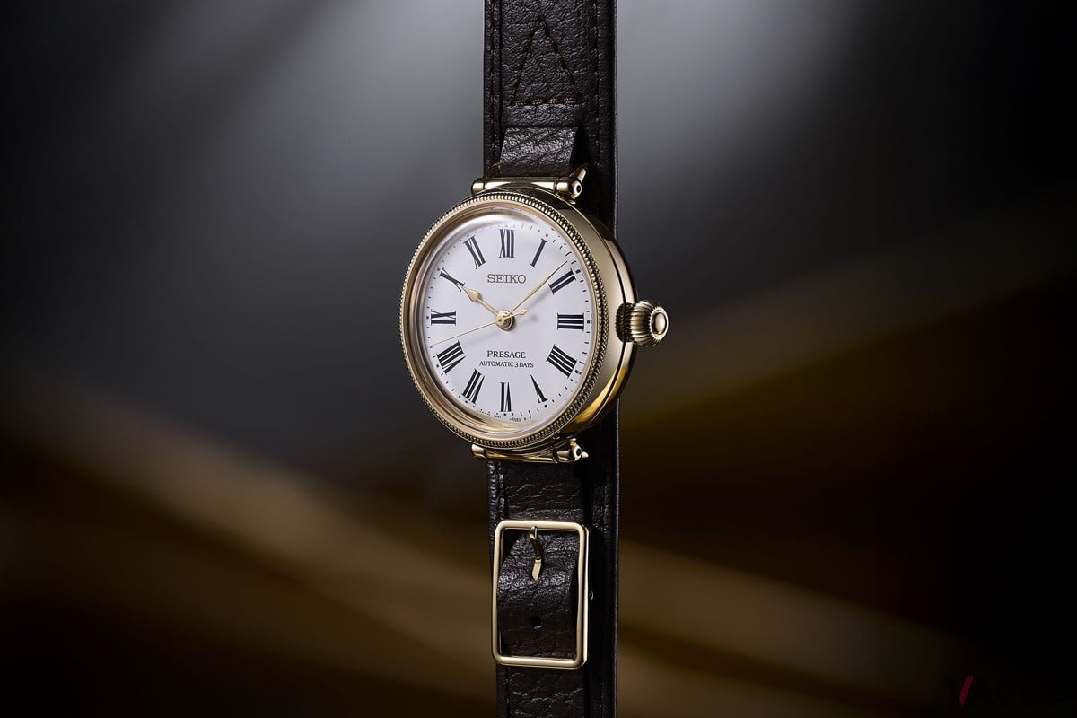 ストラップとケースの接続部には国産初の腕時計「ローレル」同様、可動式構造による引き通しストラップを採用