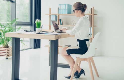 「我慢の美学」を押し付けないで “大人の対応”って何だろう?【DJあおい】