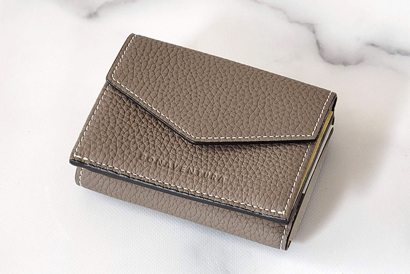 ボナベンチュラ スモール ウォレット シュリンクレザー レビュー 全体イメージ