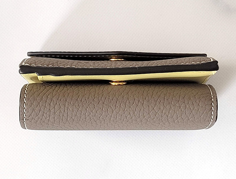 ボナベンチュラ スモール ウォレット シュリンクレザー レビュー 真下