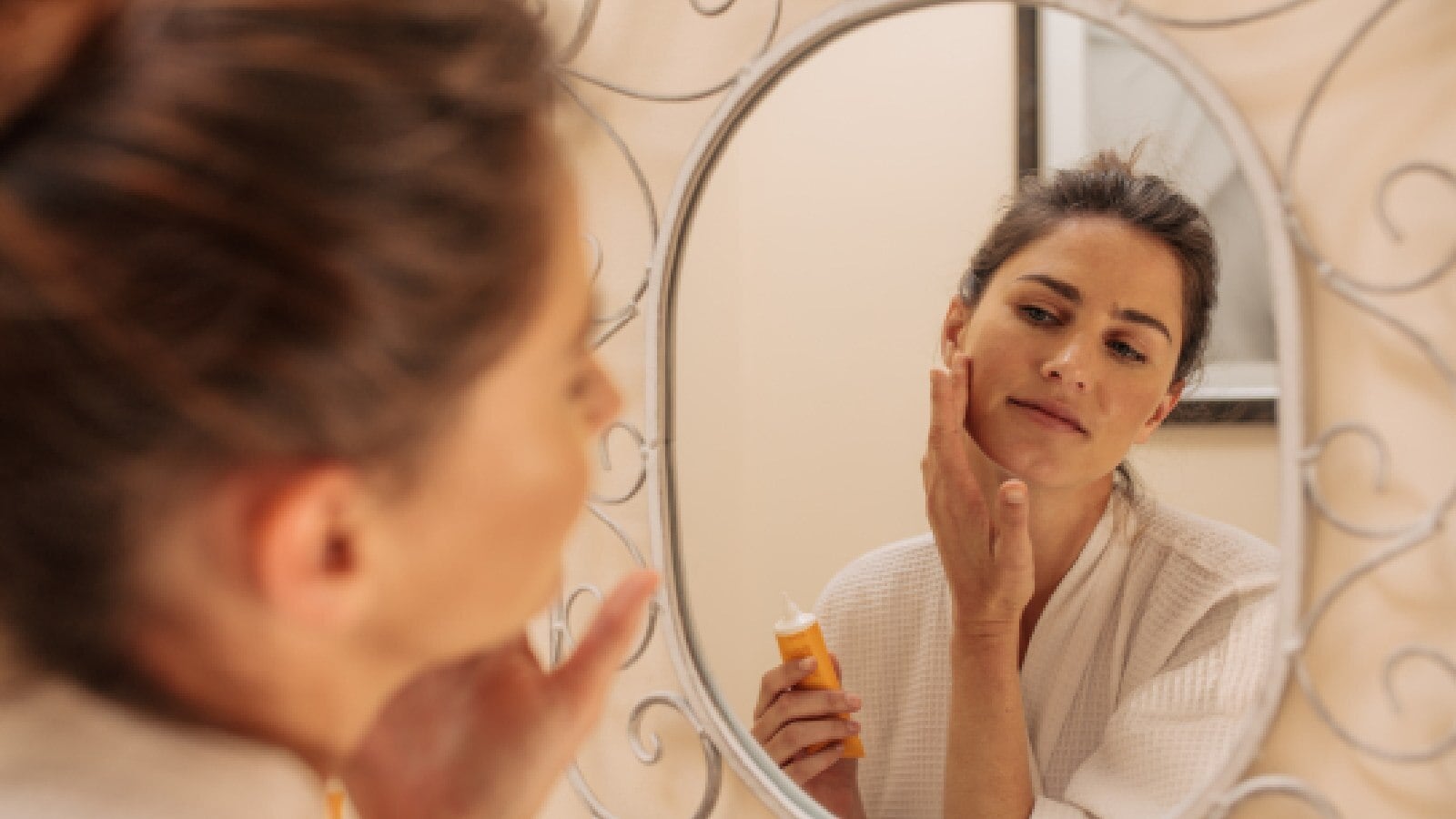 skin glowing cream ke fayde kai hain