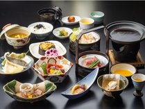 【一番人気!】1泊2食★ご夕食は国産牛と季節野菜のすき焼き風小鍋付き・季節会席・緑風コース★