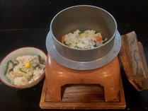 【グレードアップ】満足満腹必至!おおいた和牛&冠地どりのWメイン★山菜の釜めし付き~5種の湯めぐり~