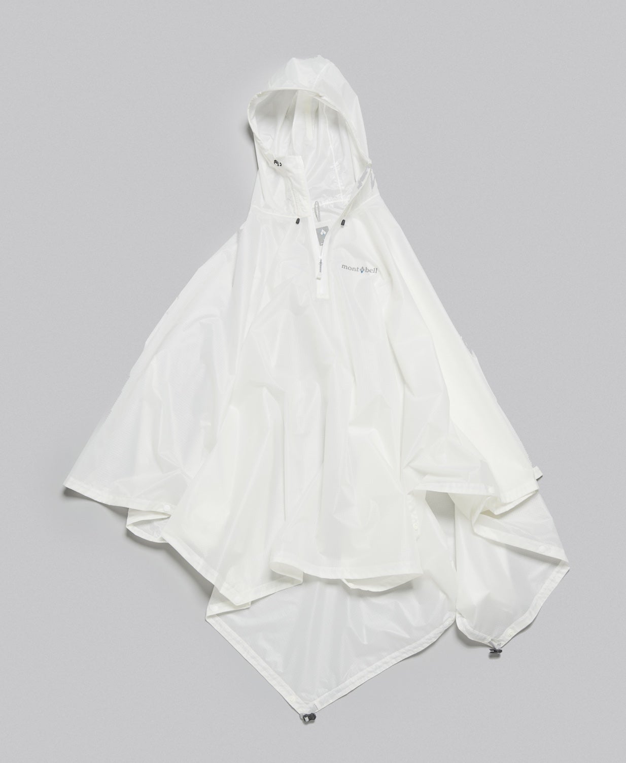 モンベルのトレッキング レインポンチョ ポンチョ(モンベル)¥9,350/モンベル・カスタマー・サービス