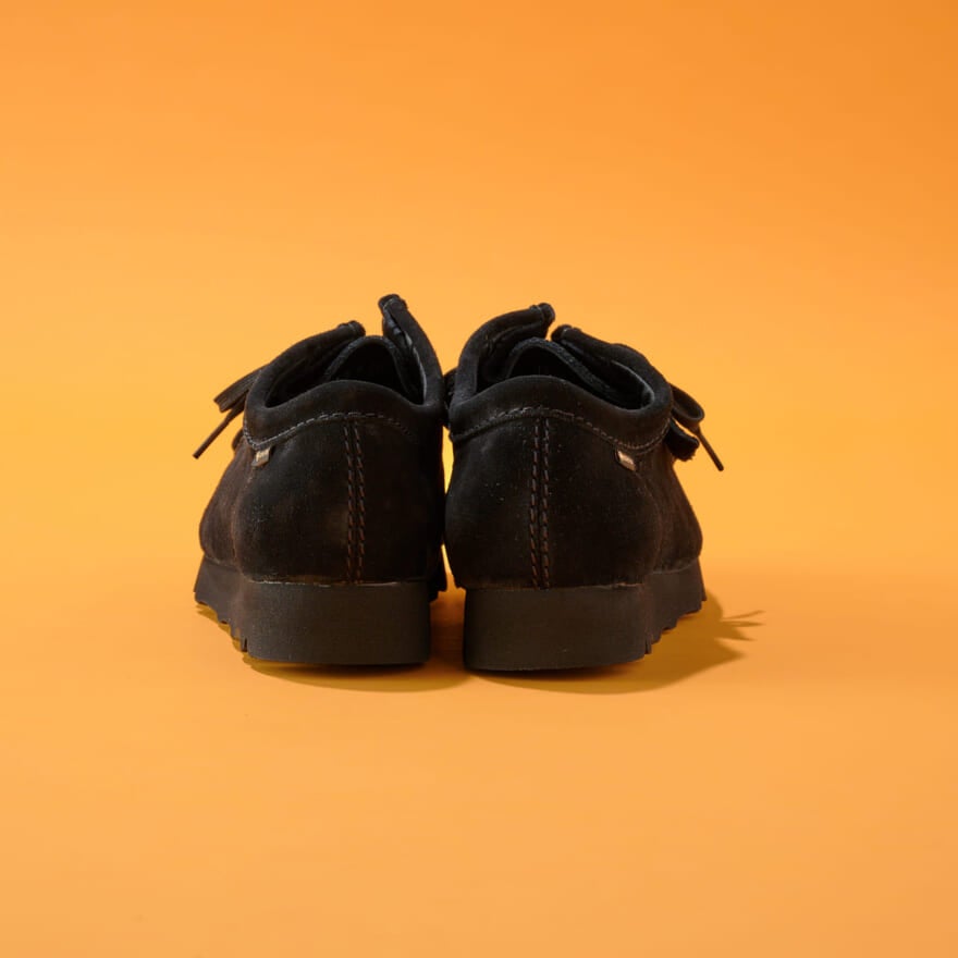 エディターが買ってよかったクラークス オリジナルズのメンズ ワラビー ゴアテックス / Wallabee GTX(ブラックスエード) ヒール