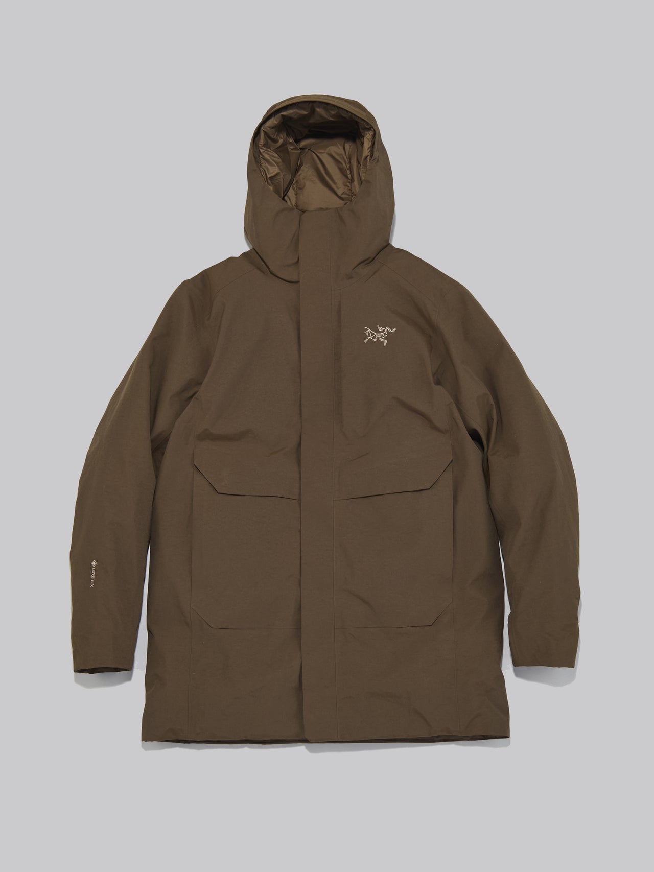 アークテリクスのサーミー ダウンパーカのブラウン