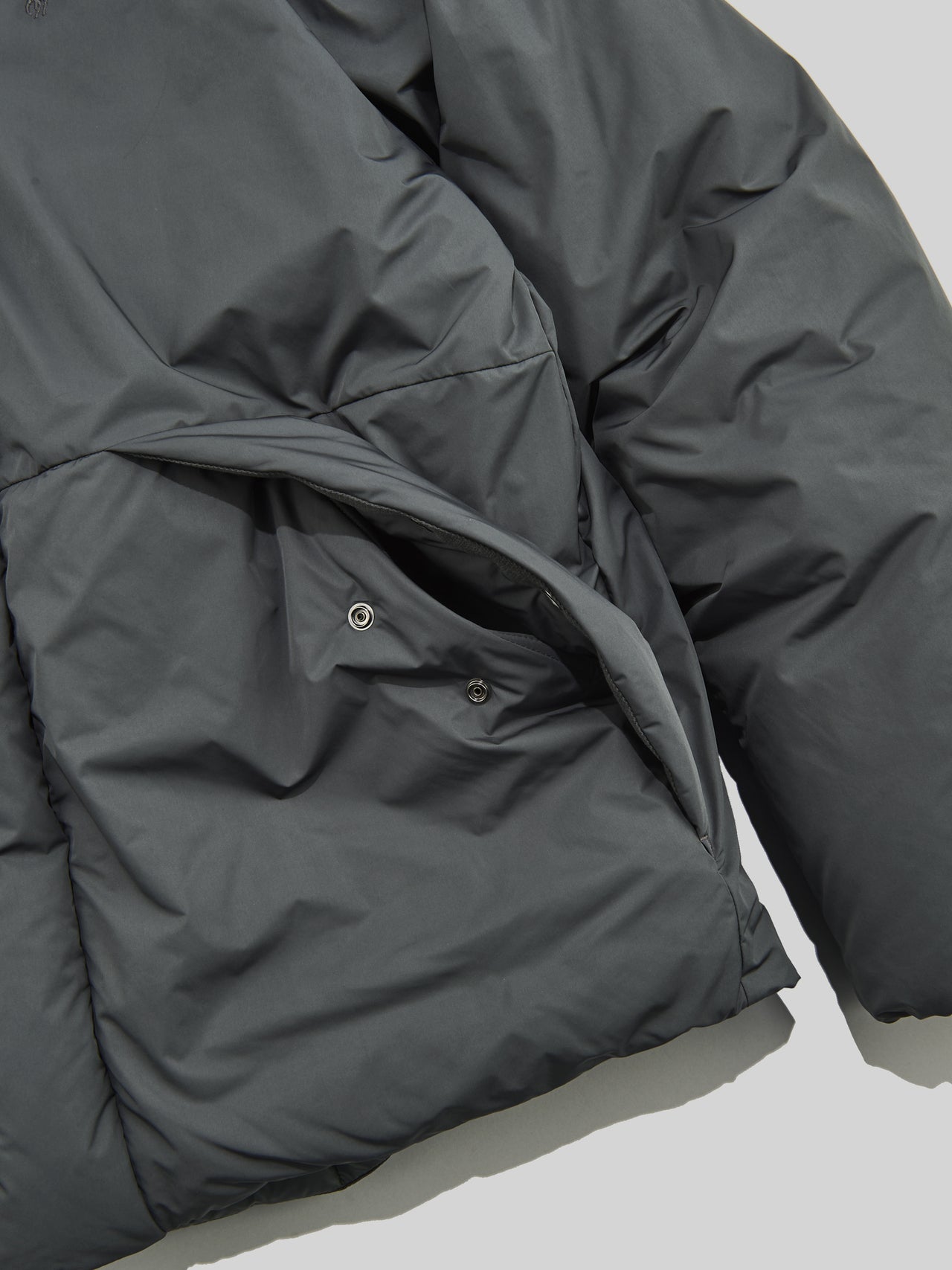 「ポロ ラルフ ローレン」で買うべき最強ダウン/モックネック ダウン ジャケットのポケット