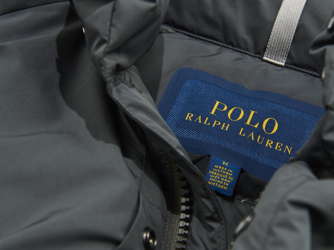 「ポロ ラルフ ローレン」で買うべき最強ダウン/モックネック ダウン ジャケットのタグ