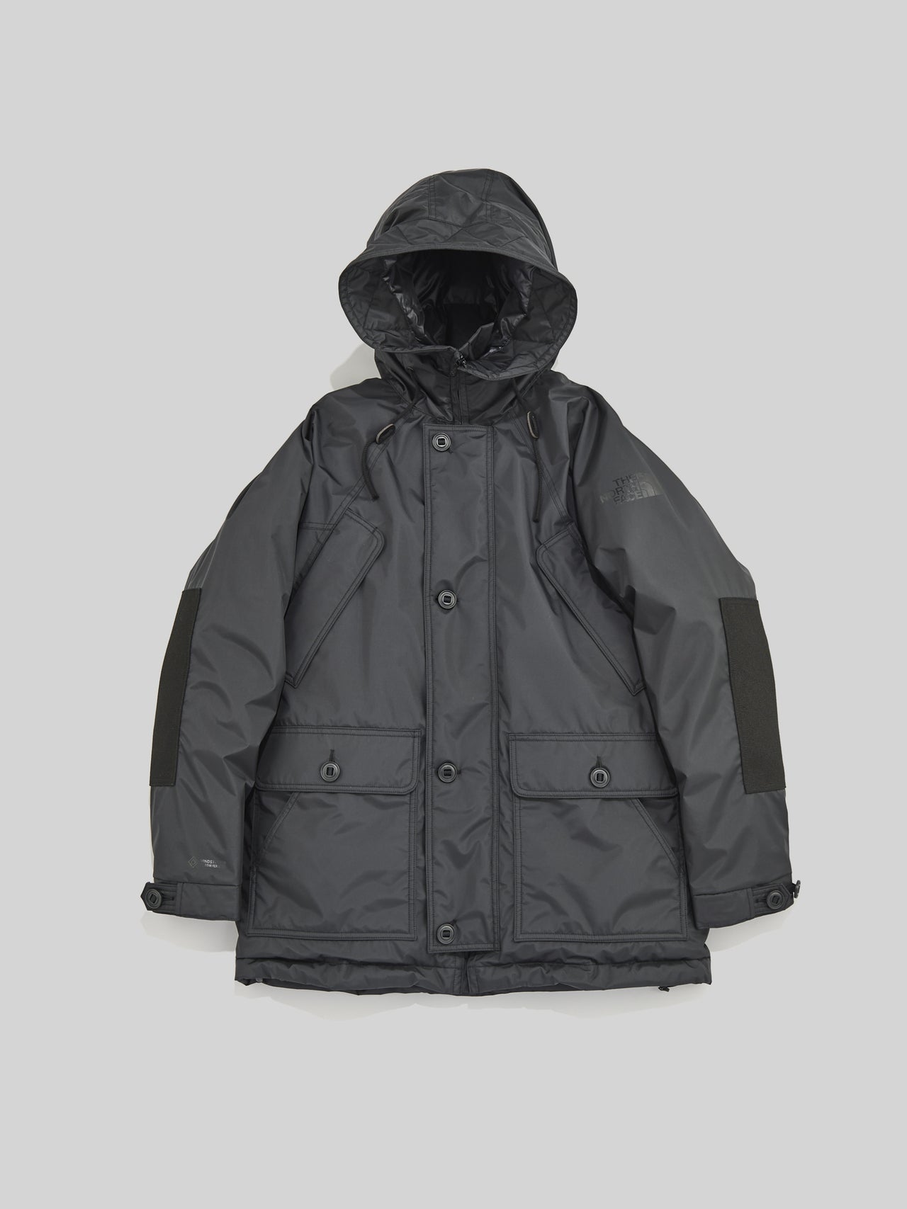 eYe ジュンヤ ワタナベ マンとザ・ノース・フェイスの黒いコラボダウンジャケット