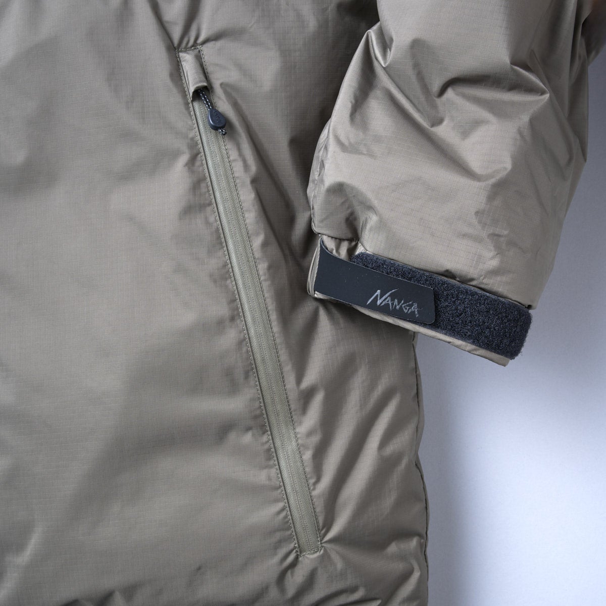 ナンガの新作ダウン オーロラテックダウンジャケット 袖