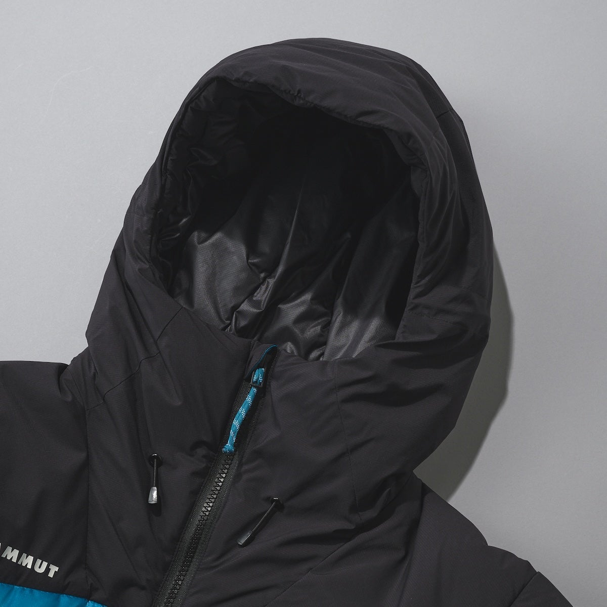 グラビティ プロ インサレーション フーデッド ジャケット アジアンフィット フード部分