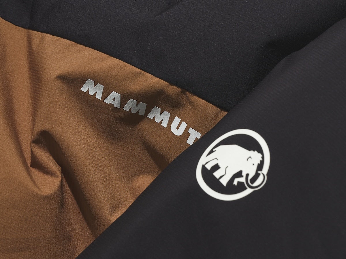 アイスフォール ソフトシェル サーモ フーデッド ジャケット アジアンフィット ロゴ