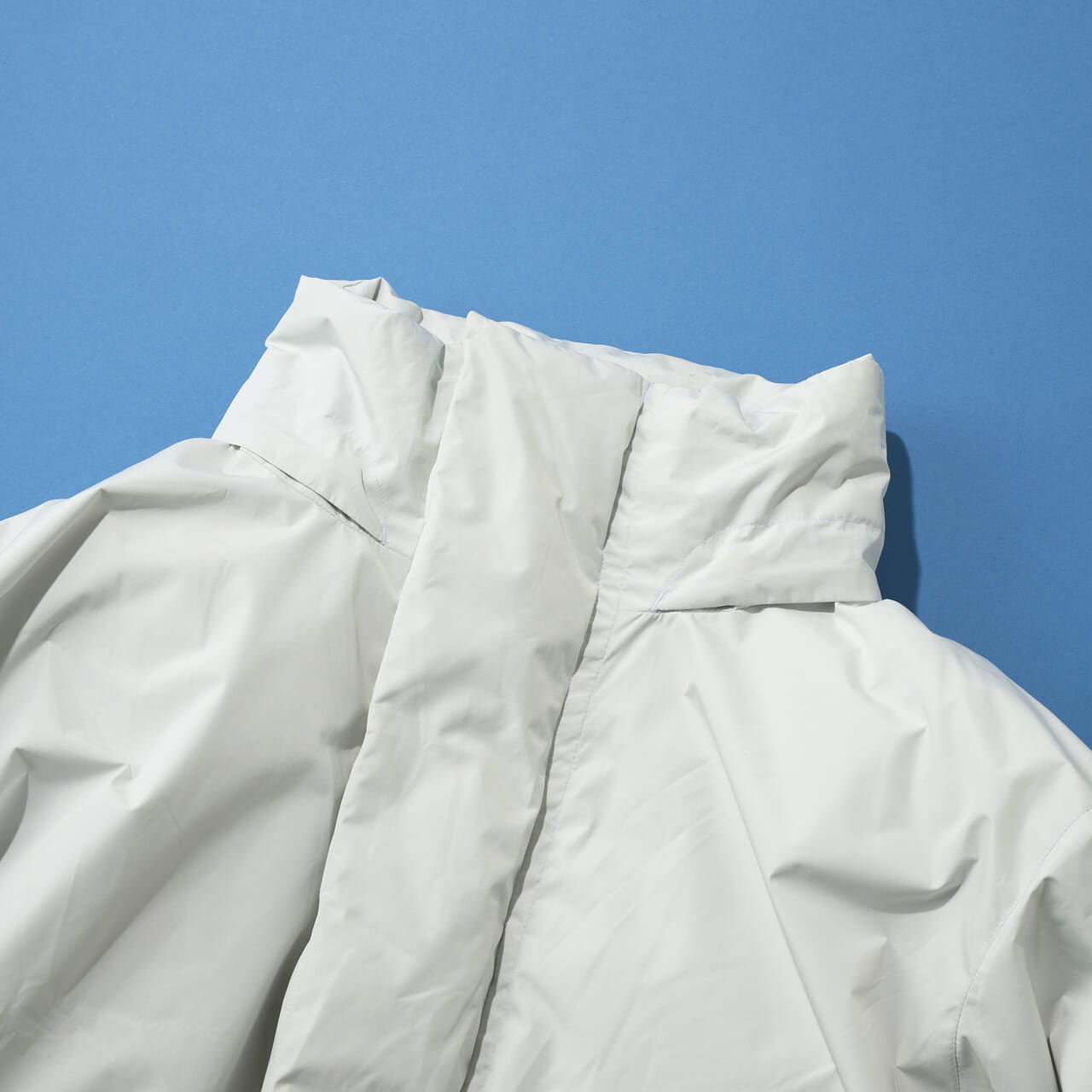 黒じゃないゴアテックス WINDSTOPPER® EXPEDITION DOWN JACKET 首元