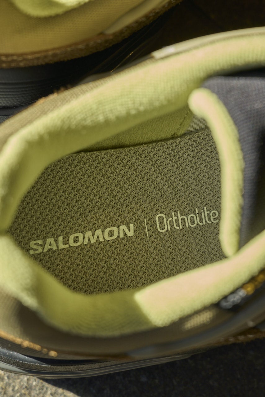 サロモンのスニーカー 中敷き