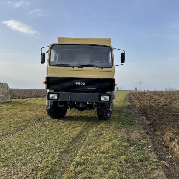 Weltreise-Vanlife-Expeditionsmobil-movan