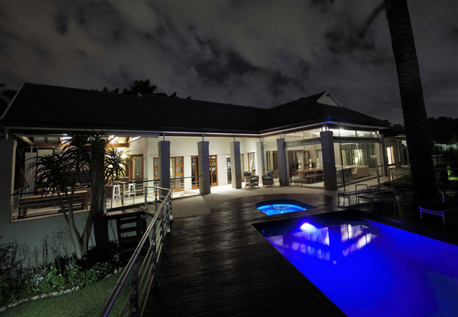 Island Way Villa