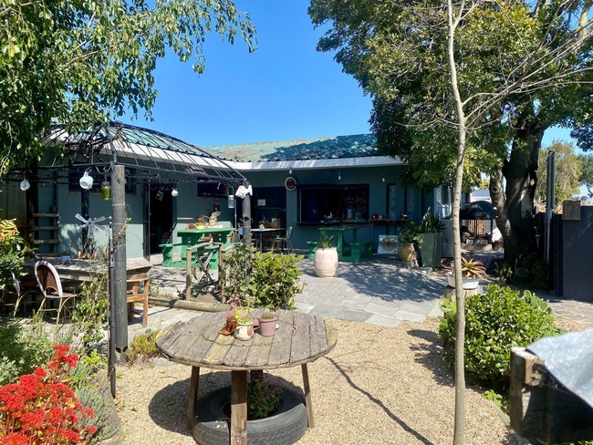 Suzie's Coffee Shop Accommodation