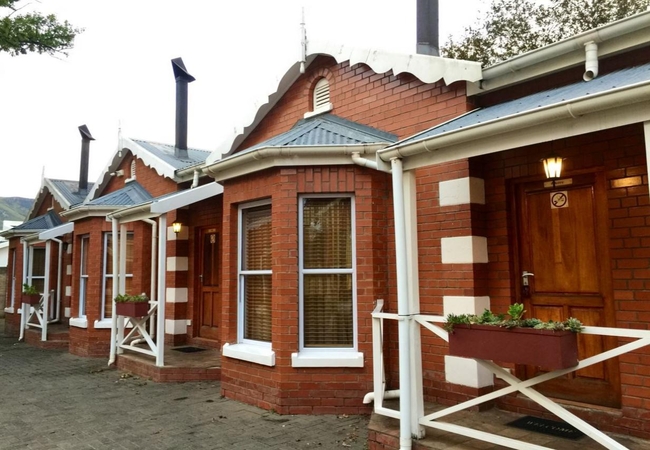 Tom's Place Guesthouse