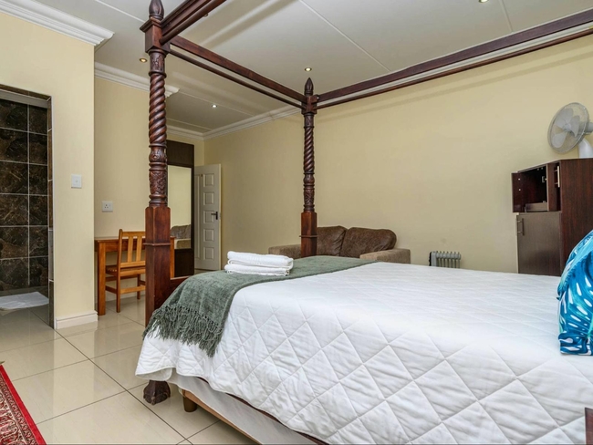 Whales Way Lodge