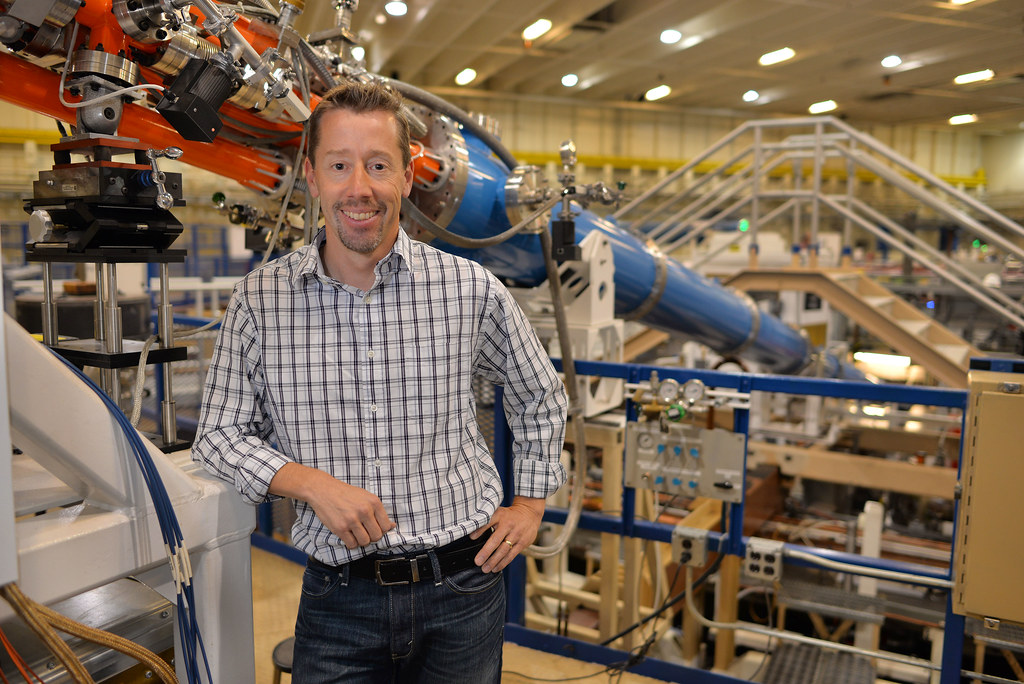 Sandia National Laboratories physicist Marcus Knudson at Sandia’s Z machine has accepted a joint appointment with Washington State University. Learn more at
bit.ly/31xfaky
. Photo by Randy Montoya.