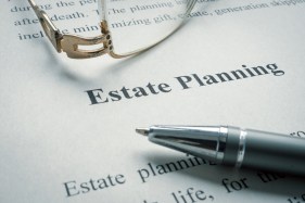 GettyImages-1306118604 Information about Estate planning and old glasses.