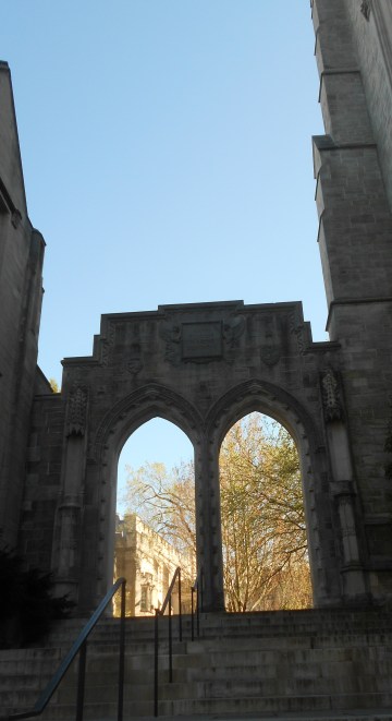 "matri filioque in amore dedicatus",Princeton University, April 02, 2012