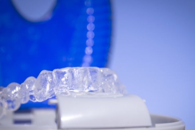 マウスピース矯正、目立たない矯正、前歯の歯並び改善なら香川県高松市の吉本歯科医院