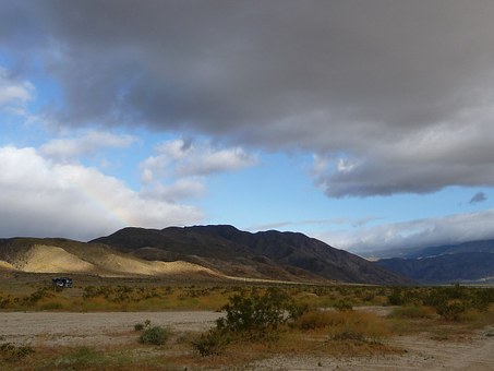 90·Ö±³ºóµÄÂß¼£º³õÖÐÊýѧµÄ¡°½µÎ¬´ò»÷¡±²ßÂÔ